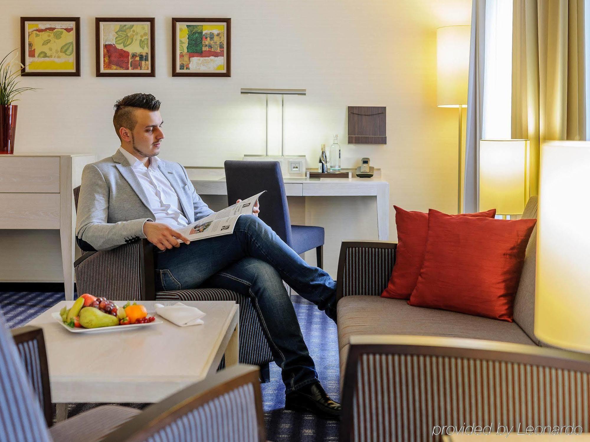 Mercure Hotel Muenchen Sued Messe Eksteriør bilde